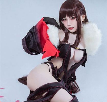 丰满双乳秘书被老板狂揉捏hd_在线影院观看
